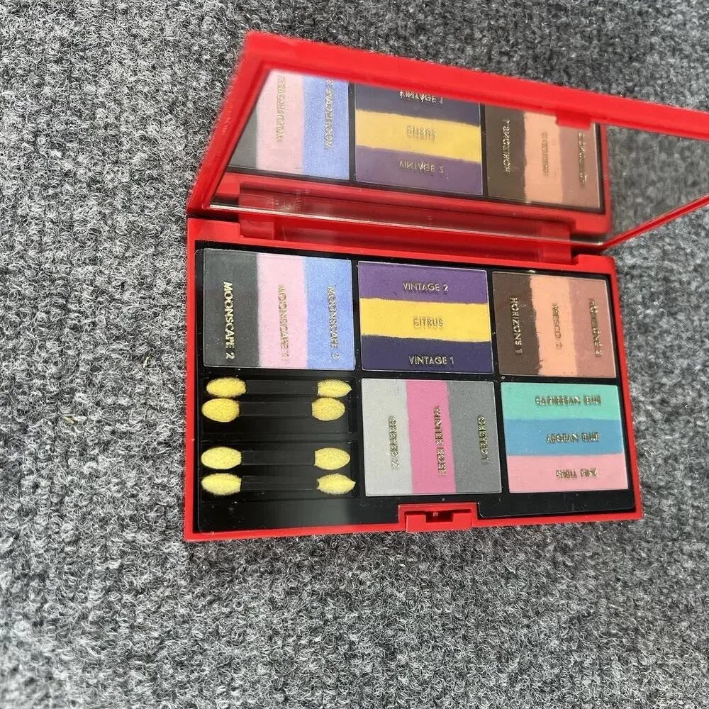 Elizabeth Arden Red Door Eye Shadow Palette New in Box Discontinued TRAVEL SIZE